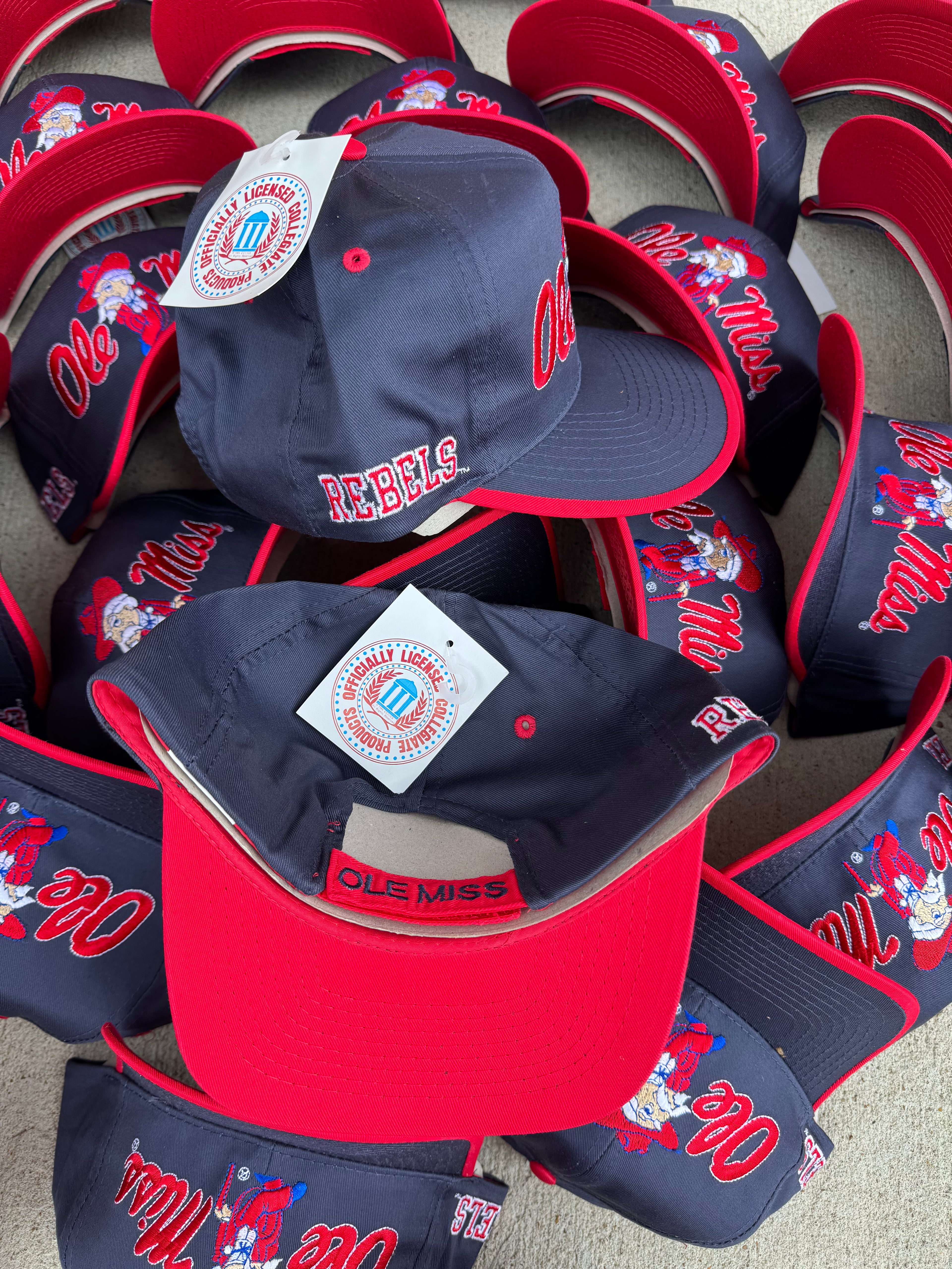 Ole Miss vintage 90s dead stock hat