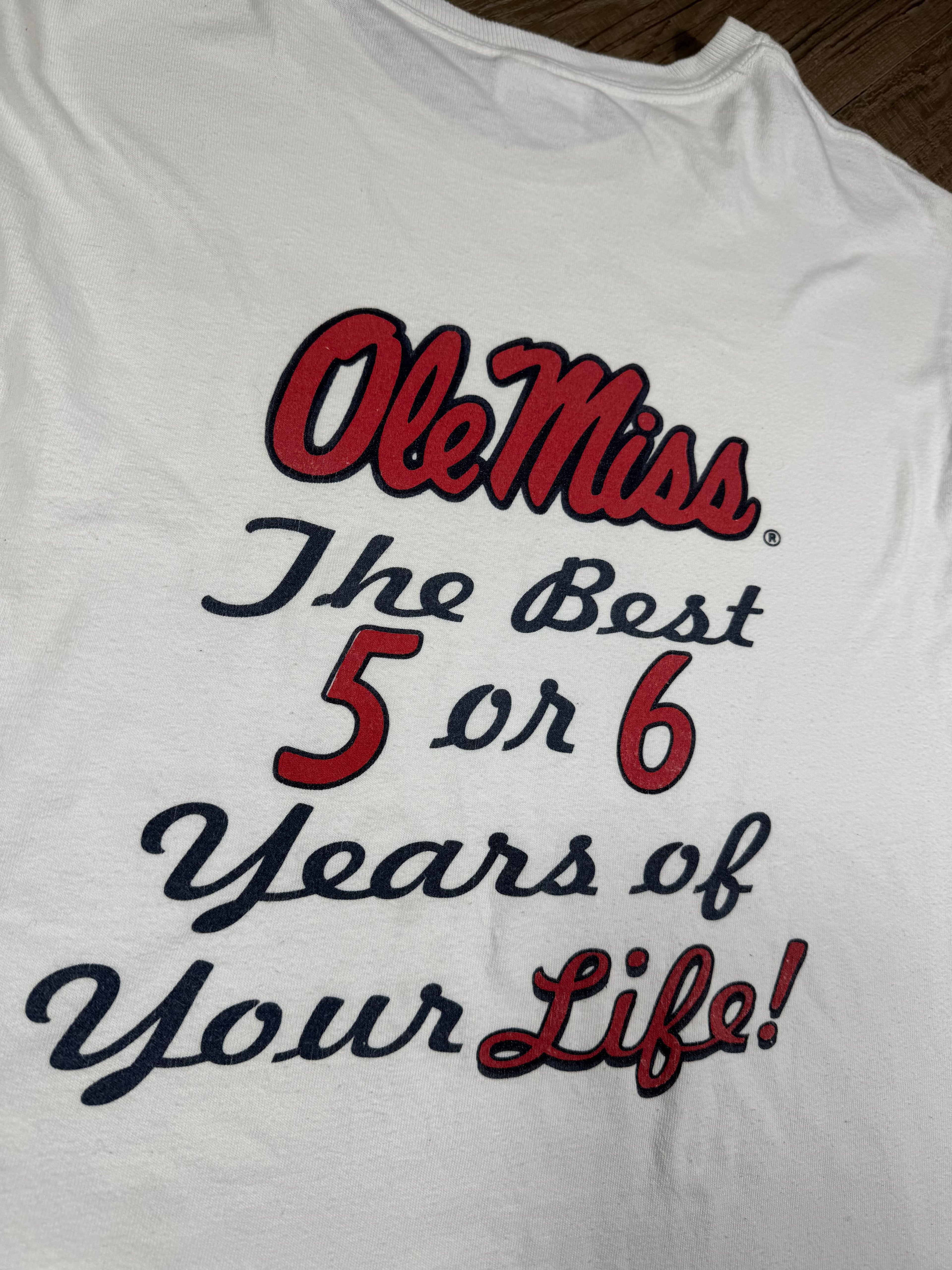 Ole Miss tee- M